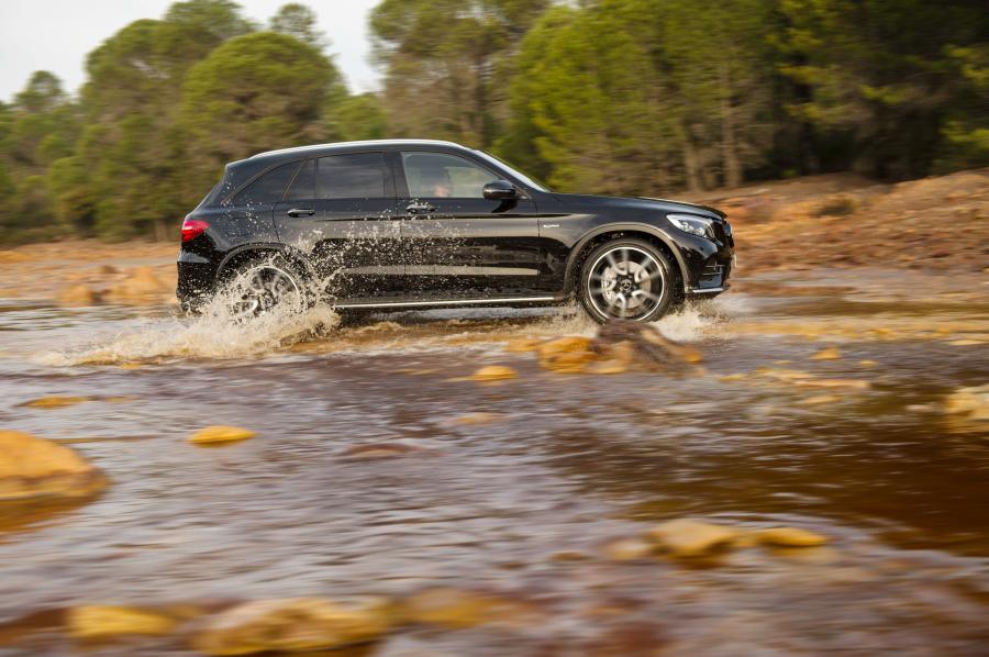  Mercedes-AMG GLC43 4Matic 2016 года  (фото 9 из 24)